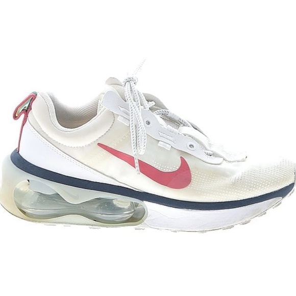 Nike White and Pink Sneakers for Everyday Comfort - Picture 2 of 9